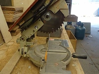 Afkortzaag makita - afbeelding 6 van  7