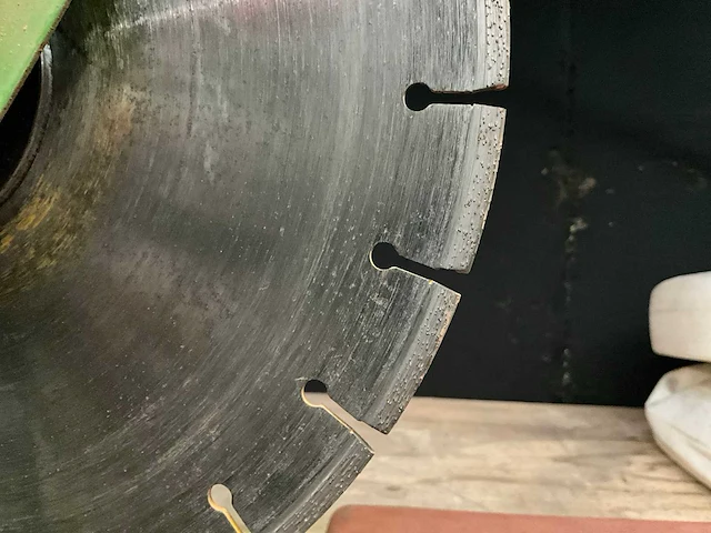 Afkortzaag - afbeelding 2 van  2