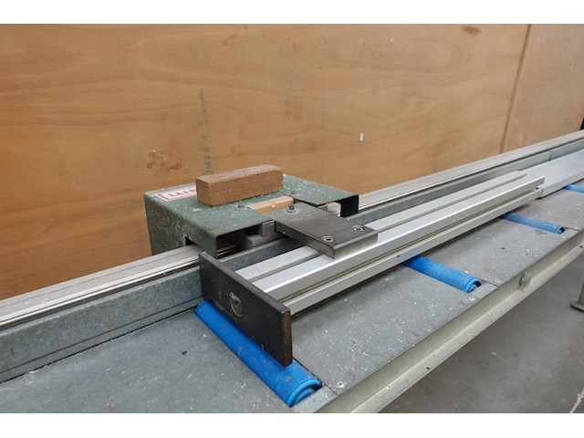 Afkortzaagmachine ceg - afbeelding 6 van  10