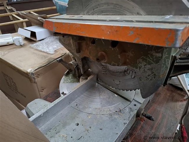 Afkortzaagmachine - afbeelding 2 van  2