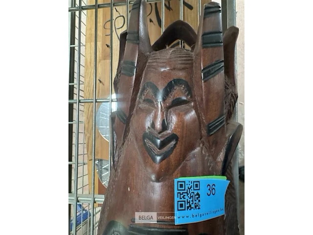Afrikaans masker sculptuur - afbeelding 4 van  4