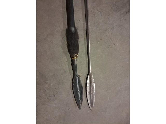 Afrikaanse speren 2 stuks (1v 990mm en 1v 1150mm) - afbeelding 2 van  3