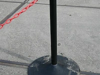 Afsluitpaaltjes met pvc ketting - afbeelding 3 van  5