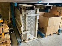Afval aanduw constructie - afbeelding 1 van  4