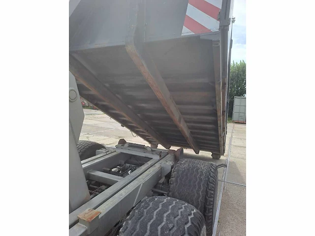 Afvalcontainer haakarm - afbeelding 3 van  18