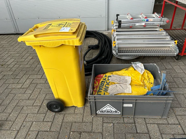 Afvalcontainer sulo - afbeelding 1 van  3