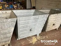 Afvalcontainer - afbeelding 2 van  4