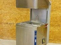 Afwasmachine hakpro met spoelbak en druiprek