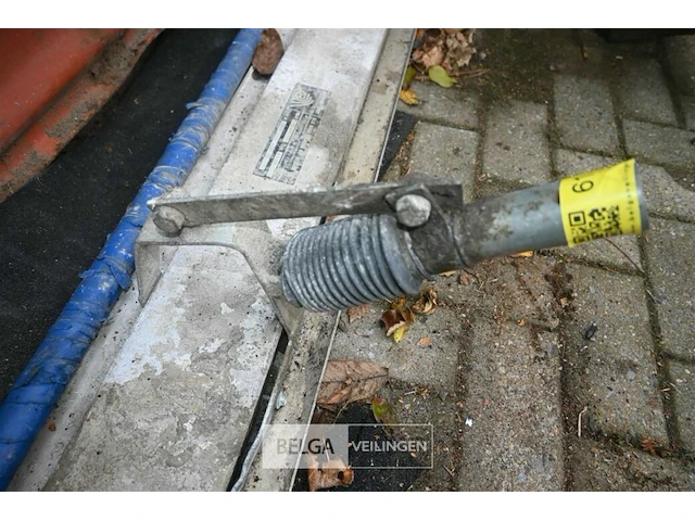 Afwerkspaan beton - afbeelding 3 van  4