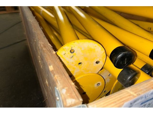 Afzetpalen, 48 stuks - afbeelding 2 van  2