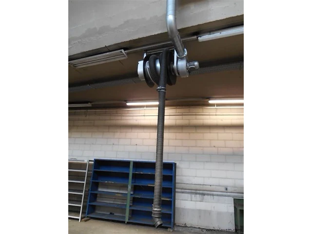 Afzuig installatie rolsysteem incl motor - afbeelding 1 van  1