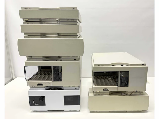 Agilent - chromatography - different modules - afbeelding 1 van  3