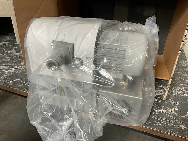 Agilent ms40-s vacuümpomp - afbeelding 2 van  8