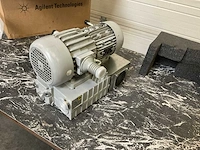Agilent ss 40+ vacuümpomp - afbeelding 1 van  8