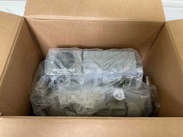 Agilent ss 40+ vacuümpomp - afbeelding 1 van  9