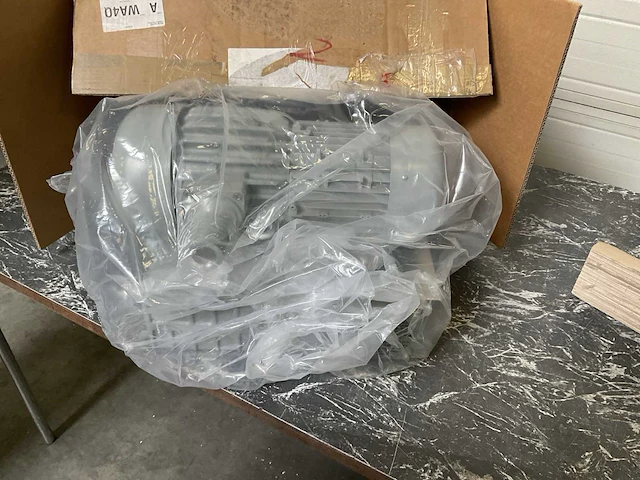 Agilent ss 40+ vacuümpomp - afbeelding 2 van  9