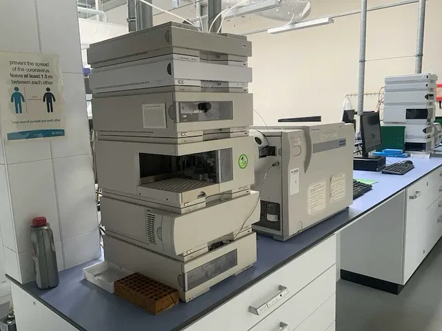 Agilent technologies lc/msd vl g1956a hplc system - afbeelding 8 van  15