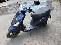 Agm - scooter - afbeelding 1 van  6