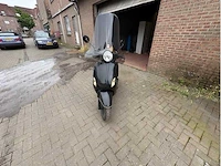 Agm - scooter - afbeelding 5 van  6