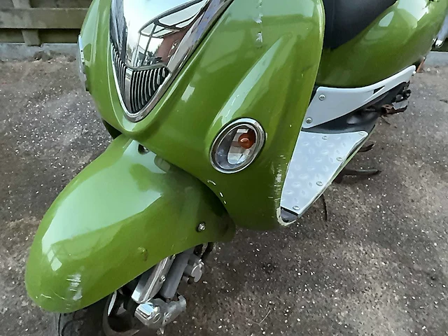 Agm retro extra scooter - afbeelding 6 van  7
