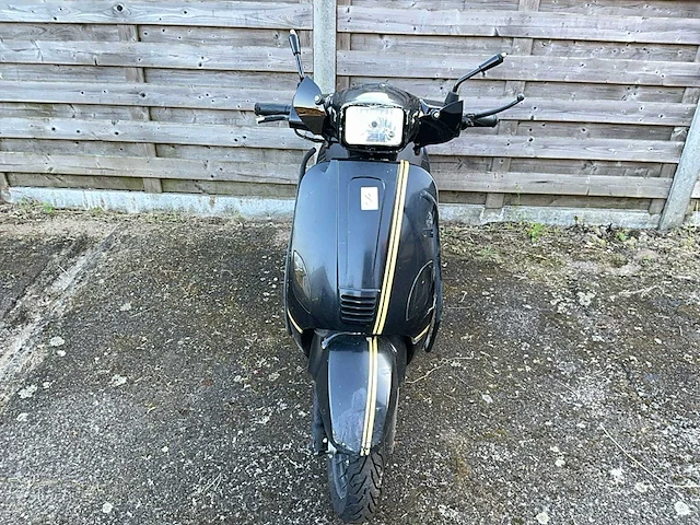 Agm scooter - afbeelding 2 van  7