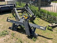 Agram 76 frontlader voor tractor inclusief graafbak - afbeelding 10 van  15