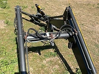 Agram 76 frontlader voor tractor inclusief graafbak - afbeelding 14 van  15