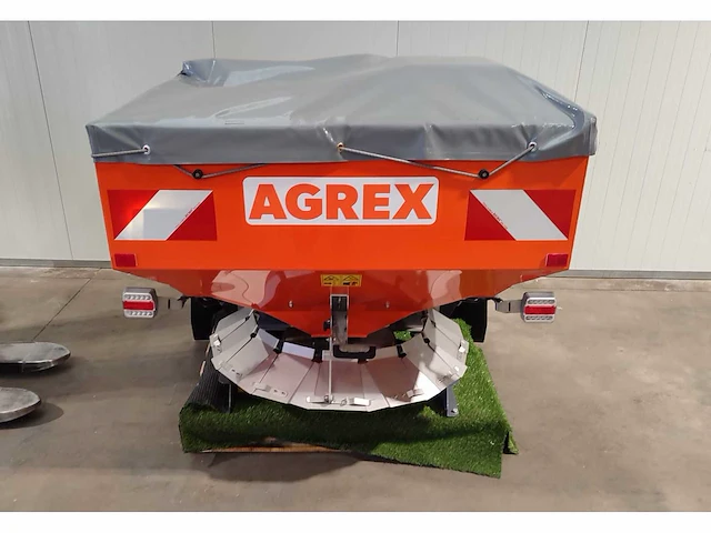 Agrex tvm 1200 zoutstrooier 1200 l - afbeelding 1 van  5
