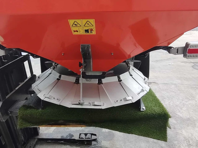 Agrex tvm 1200 zoutstrooier 1200 l - afbeelding 4 van  5