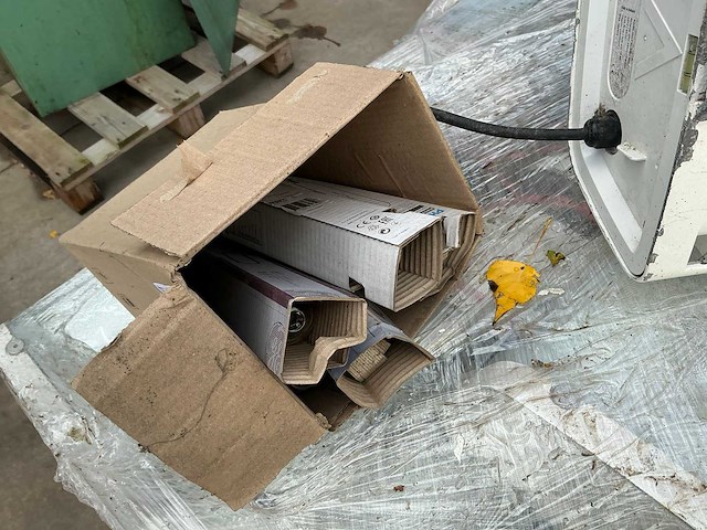 Agrilight al200/400 stalverlichting (19x) - afbeelding 6 van  6