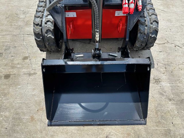 Agt - 2025 - lrt23 - rupslader met stronkenfrees - afbeelding 2 van  30