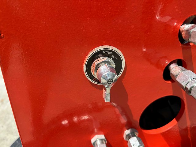 Agt - 2025 - lrt23 - rupslader met stronkenfrees - afbeelding 11 van  30