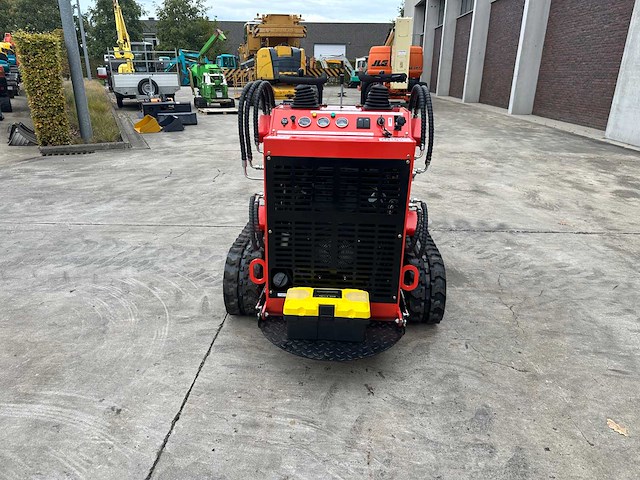 Agt - 2025 - lrt23 - rupslader met stronkenfrees - afbeelding 27 van  30