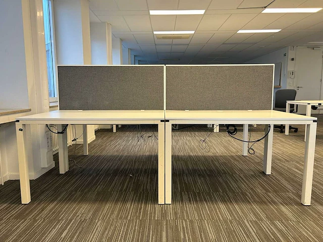 Ahrend - 4-persoons - bureau - afbeelding 3 van  6
