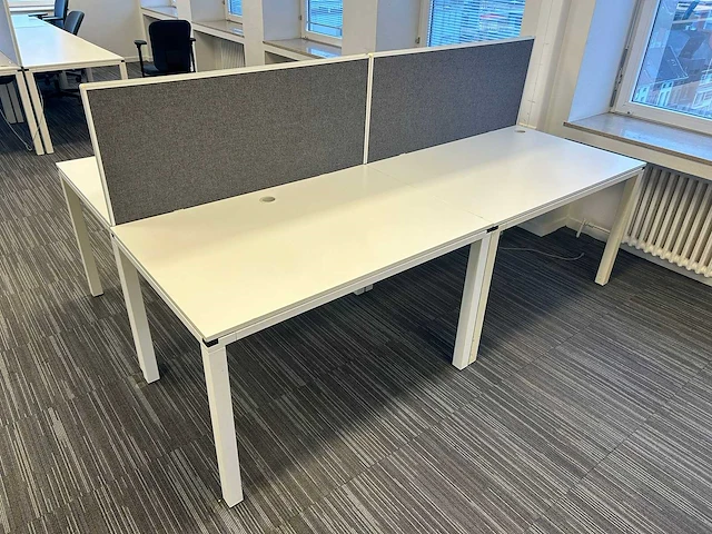 Ahrend - 4-persoons - bureau - afbeelding 5 van  6