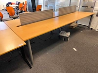 Ahrend - 4-persoons - bureau - afbeelding 2 van  5