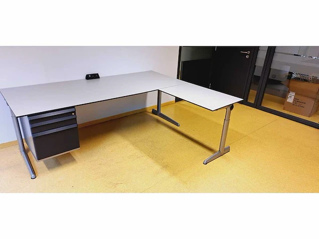 Ahrend - 500 - bureau - afbeelding 3 van  10