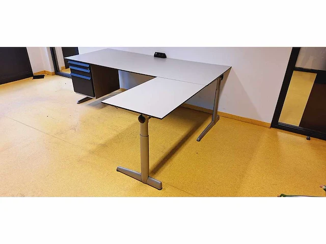 Ahrend - 500 - bureau - afbeelding 9 van  10