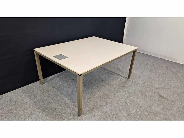 Ahrend - bureau / vergadertafel - afbeelding 1 van  7