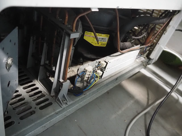 Aht - afbeelding 8 van  9