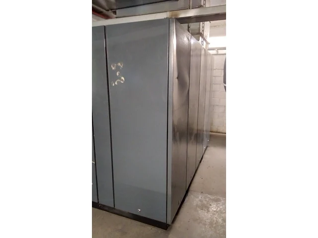 Air compressor - atlas copco - afbeelding 8 van  8