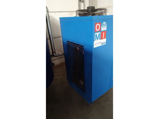 Air compressor chicago pneumatic + dryer + air tanks - afbeelding 2 van  17