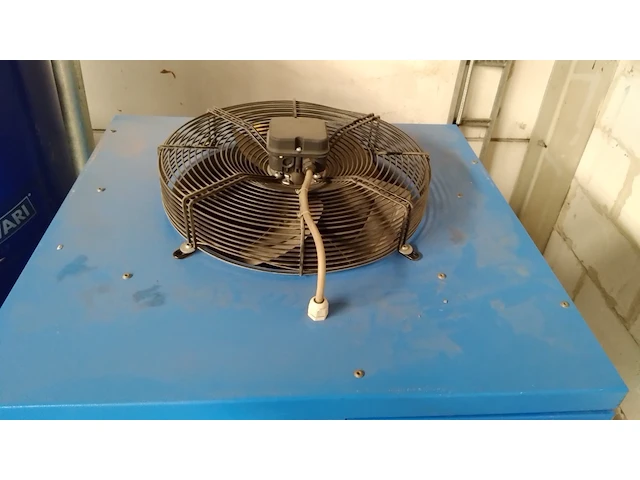 Air compressor chicago pneumatic + dryer + air tanks - afbeelding 3 van  17