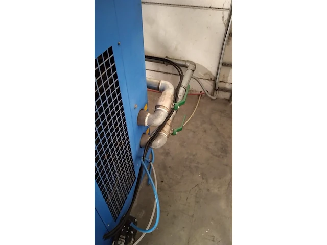 Air compressor chicago pneumatic + dryer + air tanks - afbeelding 4 van  17