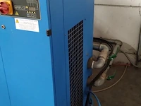 Air compressor chicago pneumatic + dryer + air tanks - afbeelding 16 van  17
