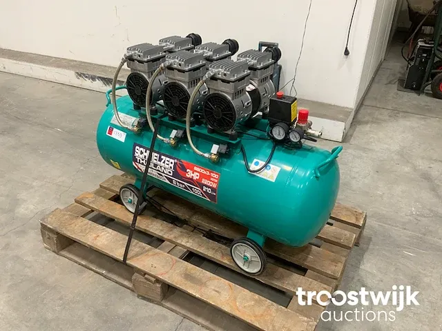 Air compressor - afbeelding 1 van  7