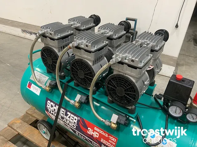 Air compressor - afbeelding 6 van  7