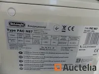 Air conditionning, stofzuiger van haar, kleine zwangere médion - afbeelding 8 van  10