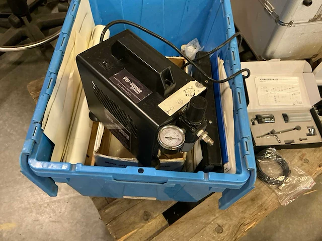Airbrush machine - afbeelding 8 van  15