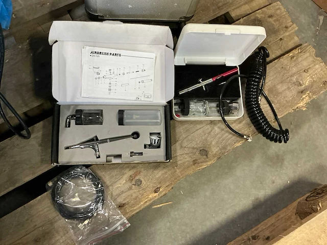 Airbrush machine - afbeelding 11 van  15